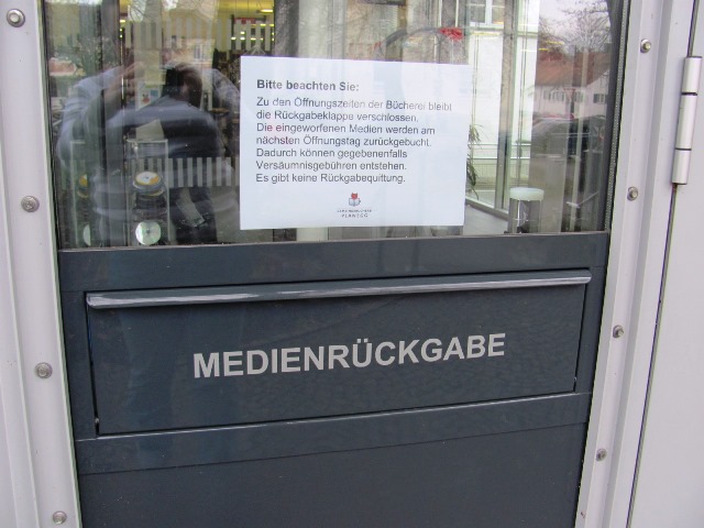 Rückgabeklappe